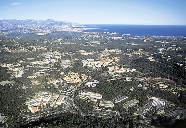 vue aérienne de sophia Antipolis
