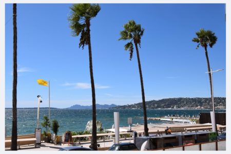 Vue de la terrasse de la location saisonnière Juan-les-pins